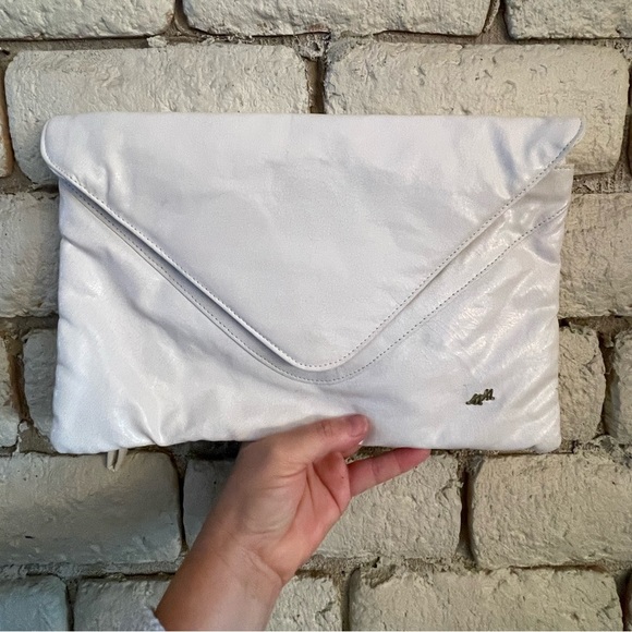 None Handbags - Vintage White Clutch Bag
